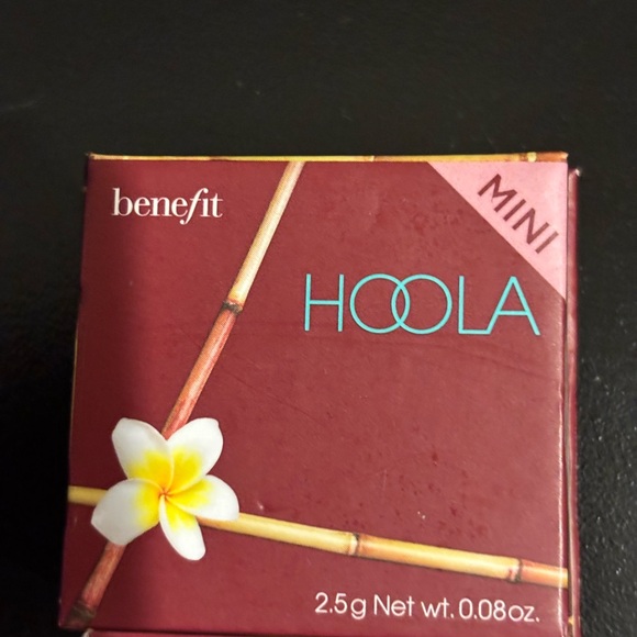 IT Cosmetics Hoola Matte Bronzer - Picture 5 of 7
